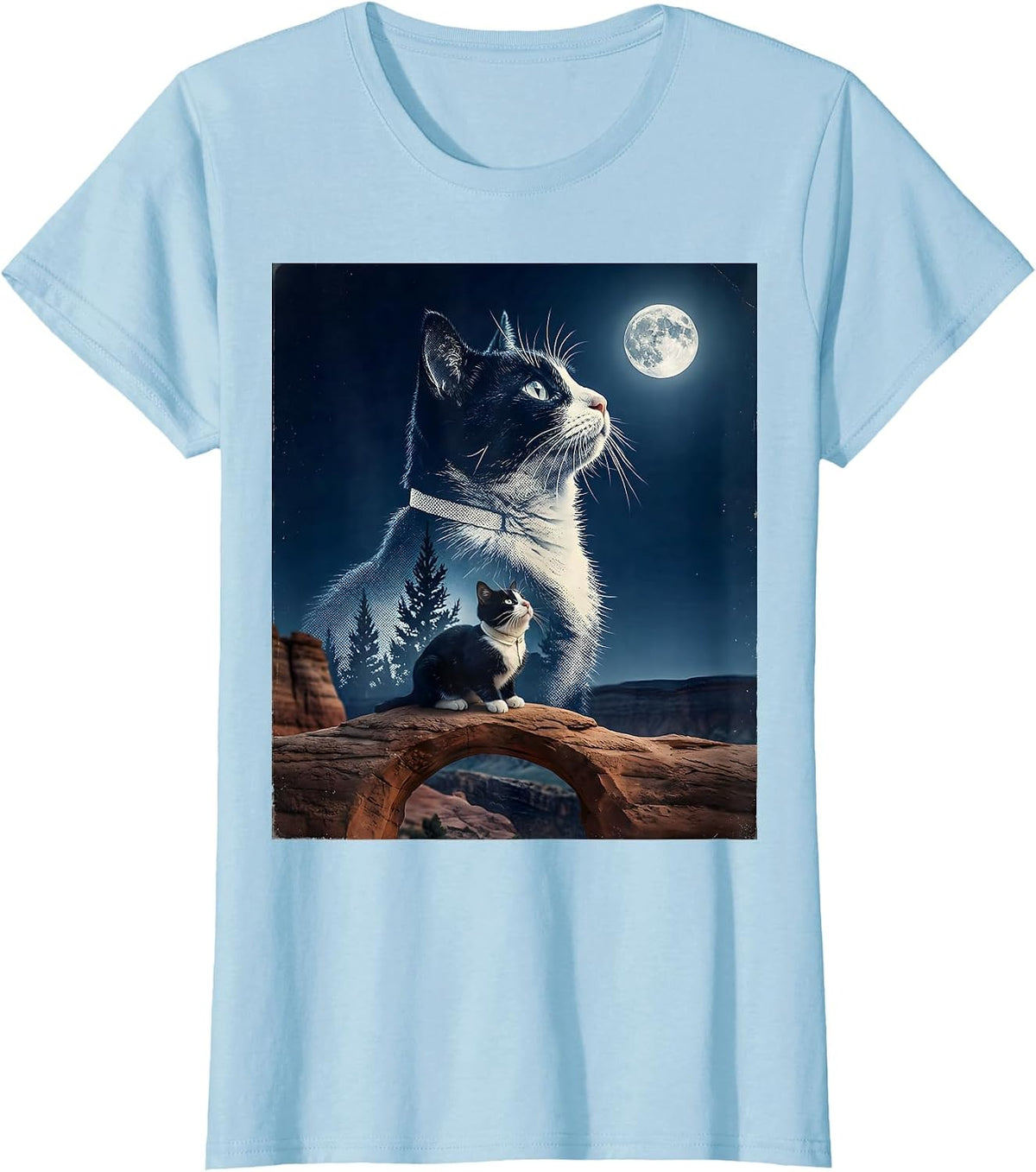 Tuxedo Cat Howling at Moon 90's Retro Vintage T-Shirt - Baby Blue