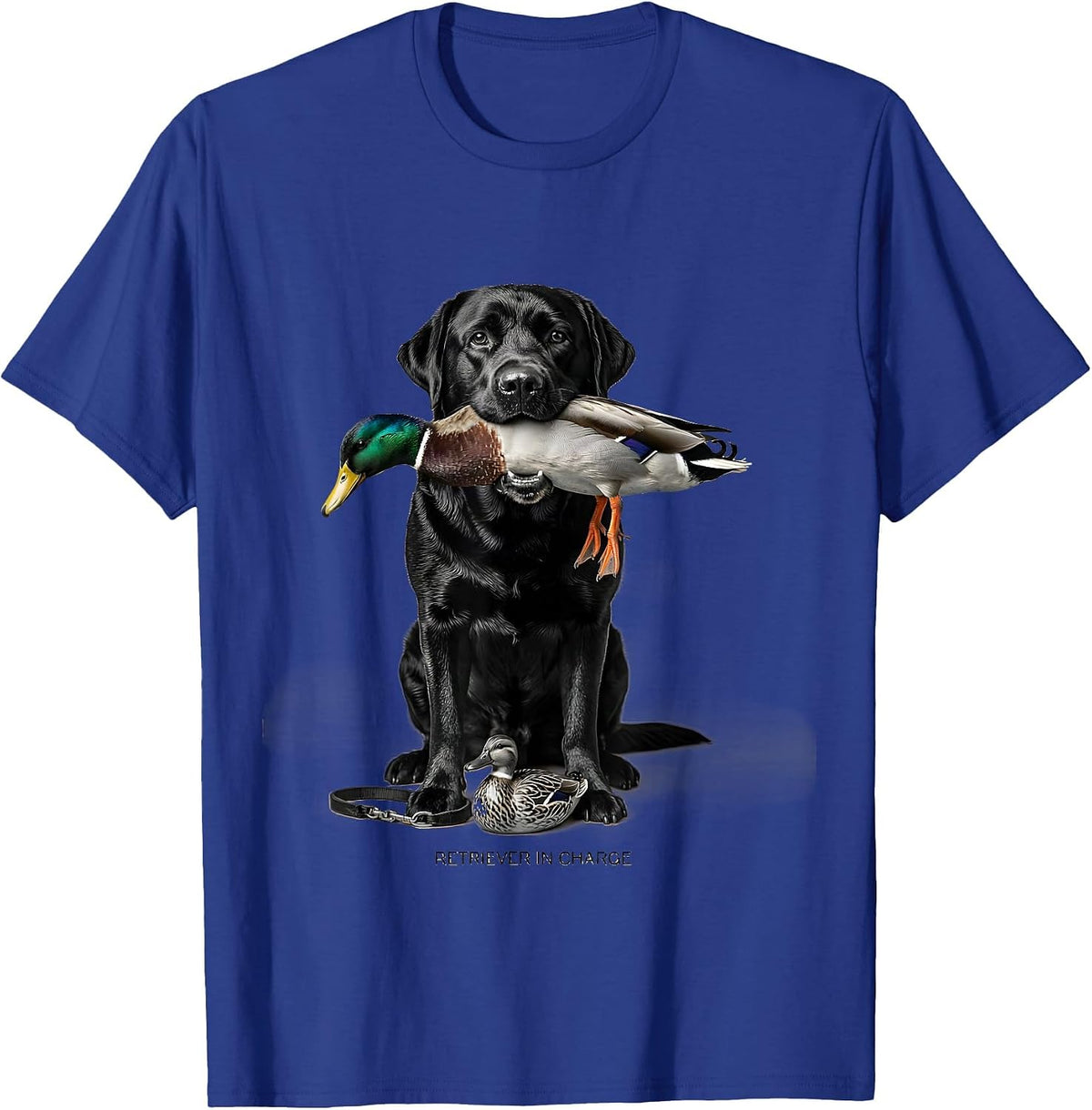 Men's Retriever In Charge Rustic Southern Labrador Duck Hunting T-Shirt - Royal Blue