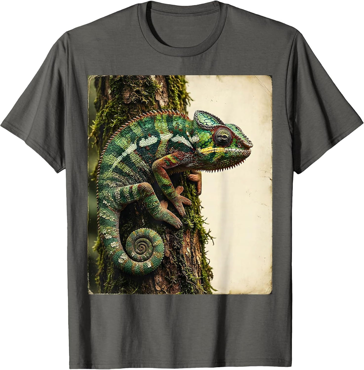Men's Chameleon Camo Mossy Tree Bark Illustration T-Shirt - Asphalt Grey