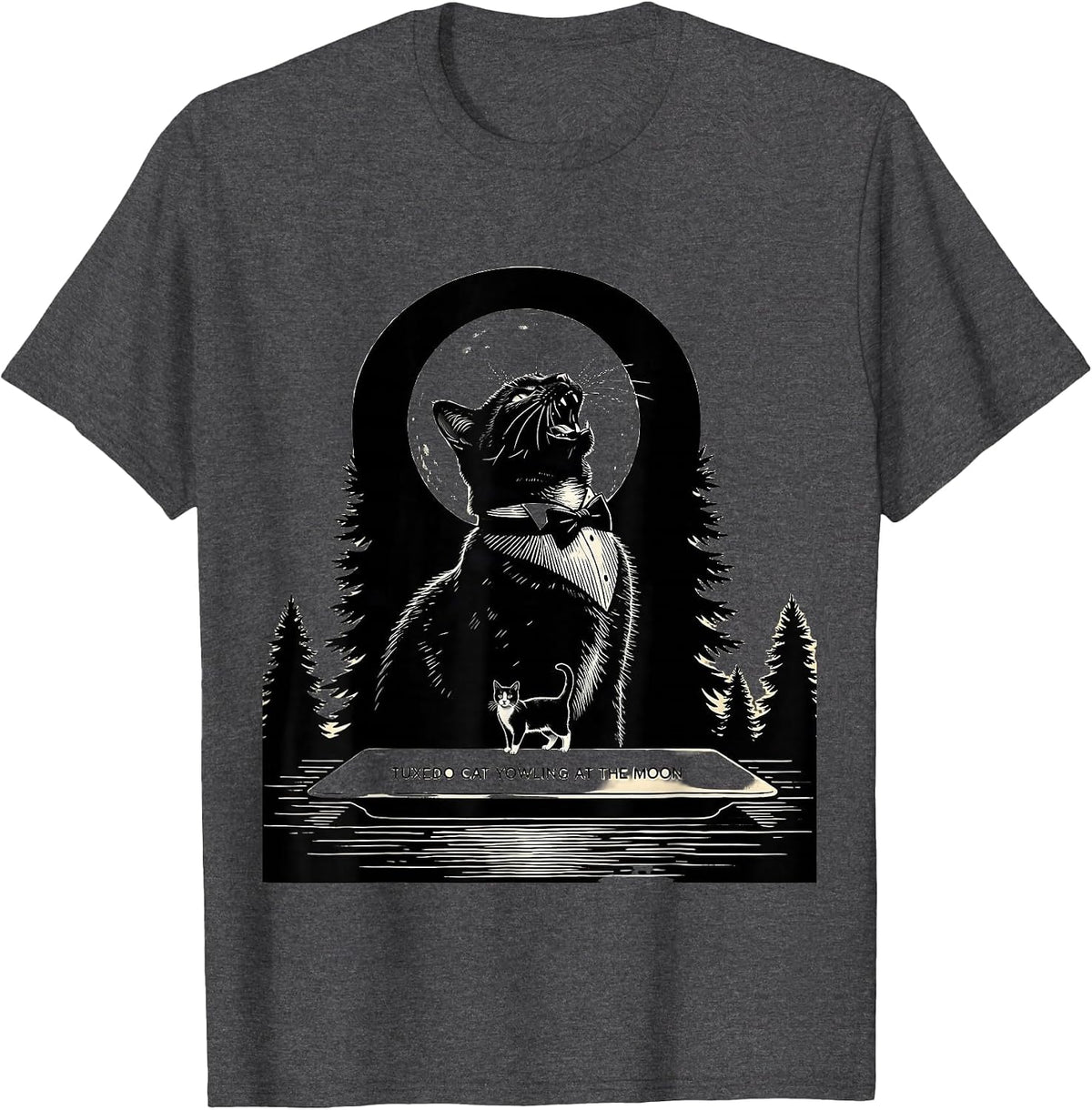 Men's Tuxedo Cat Yowling at the Moon 90's Retro Nature Art T-Shirt - Dark Heather Grey
