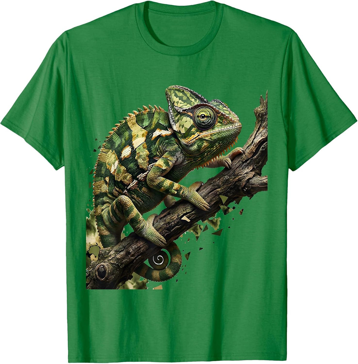 Men's Camouflaged Chameleon on Tree Branch Design T-Shirt - Kelly Green